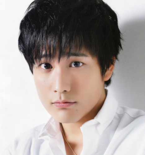 桐山照史（きりやま あきと）