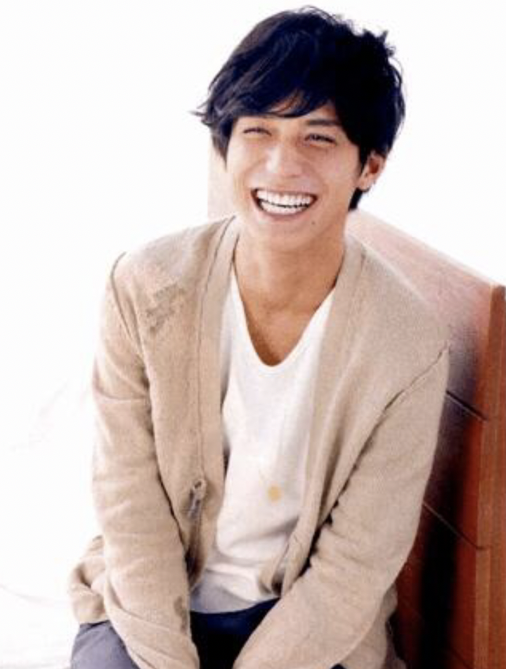 錦戸亮 関ジャニ∞ 髪型 画像 パーマ ショート