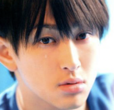 横山裕　関ジャニ∞　髪型　画像　パーマ　ショート