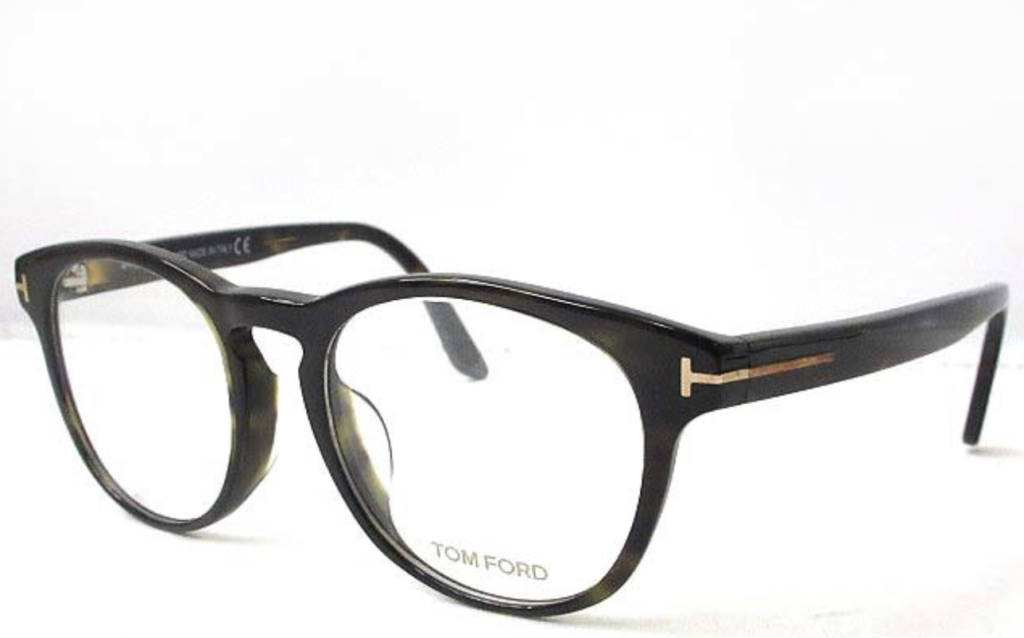 横山裕 関ジャニ∞ 私服 ブランド ネックレス ピアス 香水