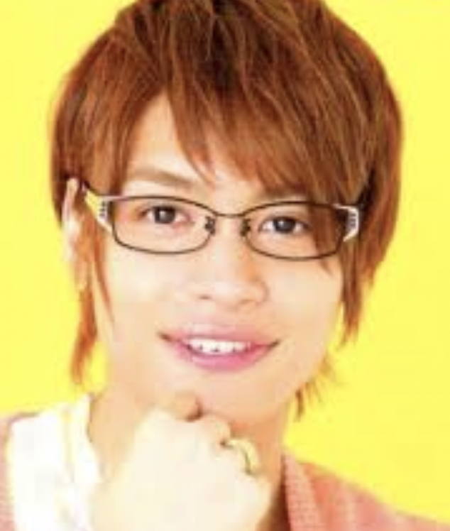 ジャニーズWEST 中間淳太 私服 ブランド 愛用 ピアス メガネ 指輪 香水 まとめ 画像あり