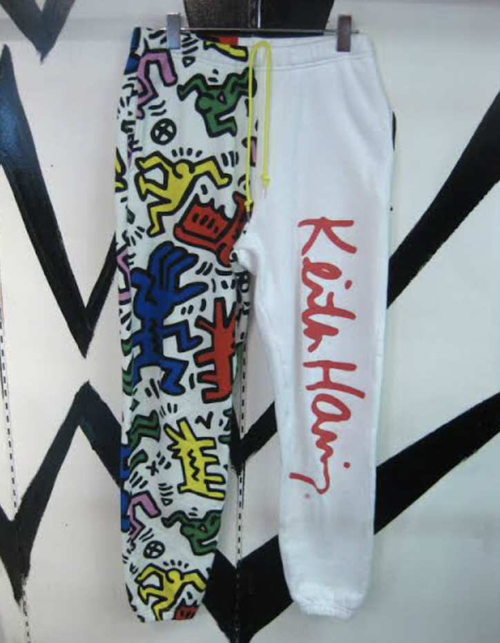 神山智洋　ジャニーズWEST　私服　ブランド　ネックレス　ピアス　香水　指輪　メガネ