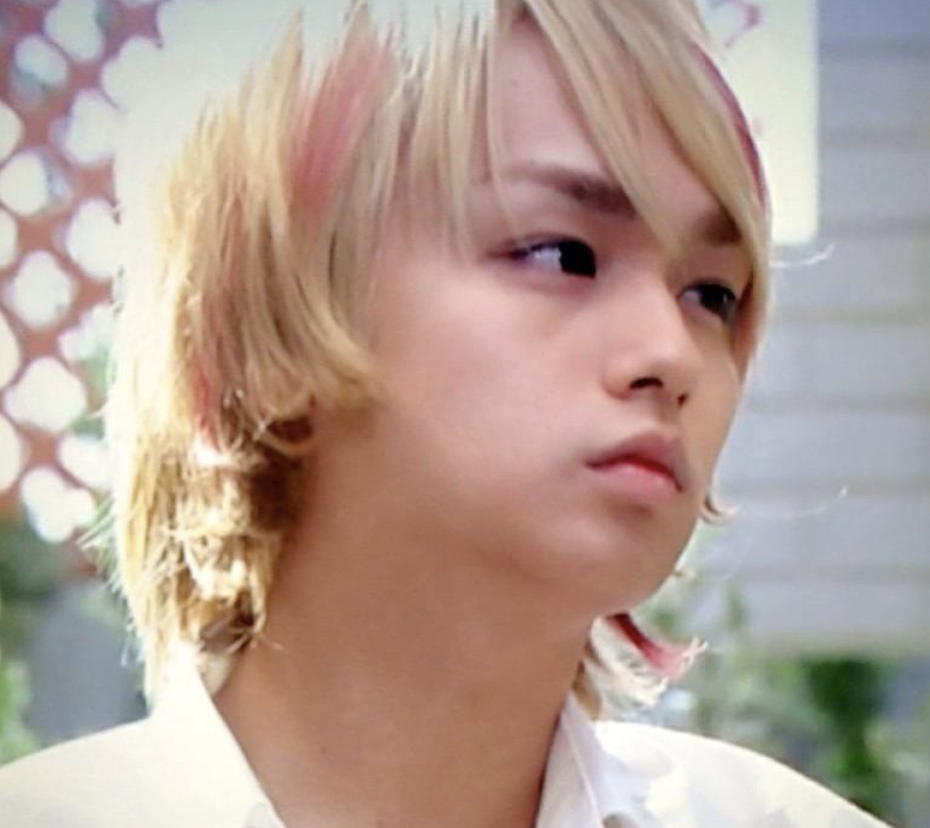 ジャニーズ Hey!Say!JUMP 伊野尾慧 かっこいい髪型 人気 赤髪 マッシュルーム 金髪 白髪 黒髪 短髪 画像あり