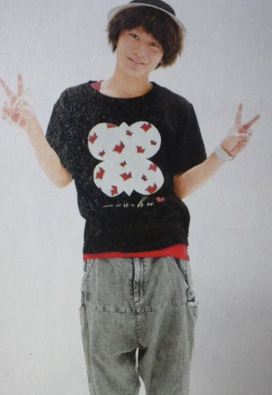 安田章大　関ジャニ∞　私服　ブランド　ネックレス　ピアス　香水