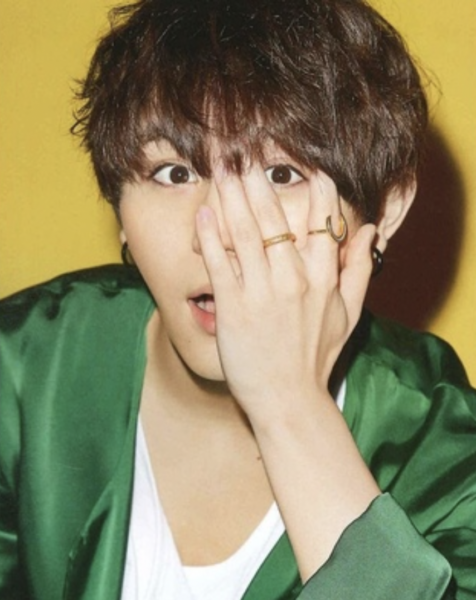 Hey!Say!JUMP　山田涼介　私服　ブランド　愛用　ピアス　メガネ　香水　まとめ　画像あり