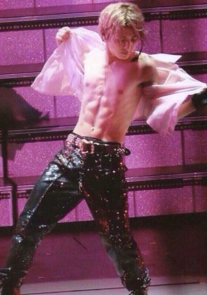 ジャニーズ 腹筋 ランキング 細マッチョ メンバー 画像