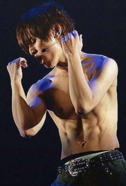 ジャニーズ 腹筋 ランキング 細マッチョ メンバー 画像