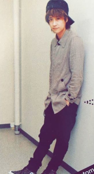 Hey！Say！JUMP　八乙女光　私服　ブランド　愛用　ピアス　メガネ　指輪　香水　まとめ　画像あり