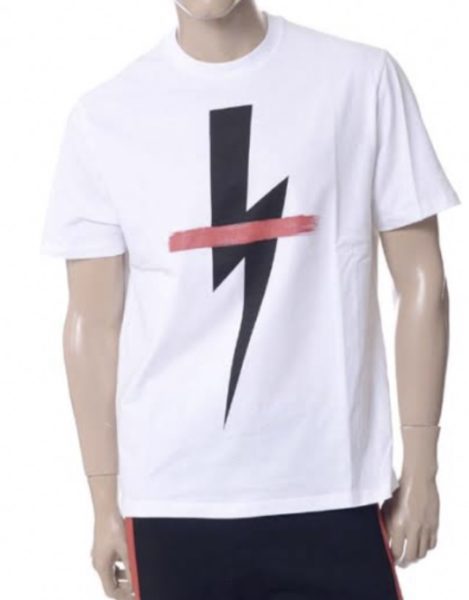 Hey!Say!JUMP　伊野尾慧　私服　ブランド　好きな　ピアス　メガネ　指輪　香水　まとめ　画像あり