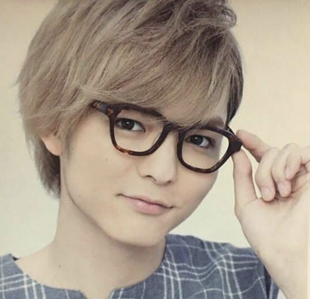 Hey!Say!JUMP 薮宏太 私服 ブランド 愛用 ピアス メガネ 指輪 香水 まとめ 画像