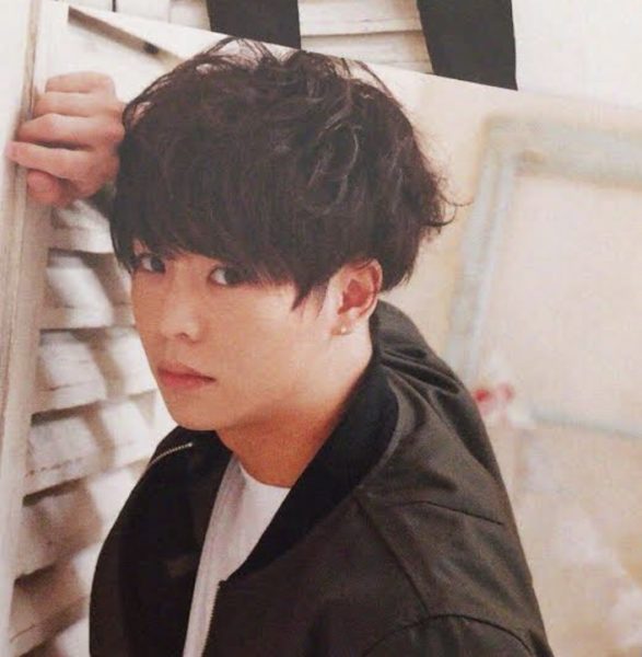 Hey!Say!JUMP 有岡大貴　私服　ブランド　愛用　ピアス　メガネ　指輪　香水　まとめ　画像