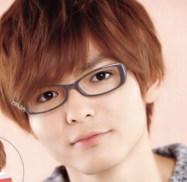 Hey!Say!JUMP 薮宏太 私服 ブランド 愛用 ピアス メガネ 指輪 香水 まとめ 画像