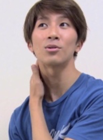 濱田崇裕 私服 ブランド 愛用 香水 メガネ ピアス まとめ 画像あり