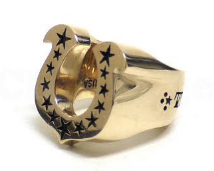 Kis-My-Ft2　藤ヶ谷太輔　私服　ファッション　ブランド　愛用　ピアス　香水　メガネ　画像