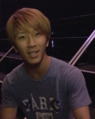 濱田崇裕 私服 ブランド 愛用 香水 メガネ ピアス まとめ 画像あり