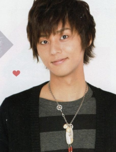 Kis-My-Ft2　藤ヶ谷太輔　私服　ファッション　ブランド　愛用　ピアス　香水　メガネ　画像