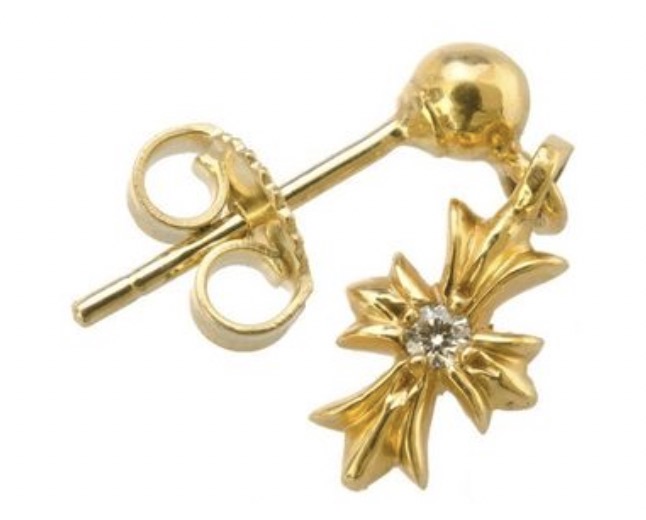 Kis-My-Ft2 キスマイ 千賀健永 私服 ブランド 愛用 ピアス 香水 メガネ 画像