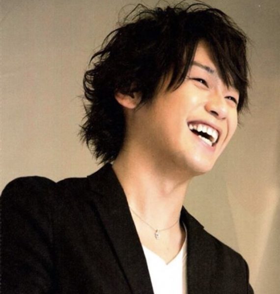 Hey!Say!JUMP 高木雄也 かっこいい 髪型 黒髪短髪 人気 前髪 画像